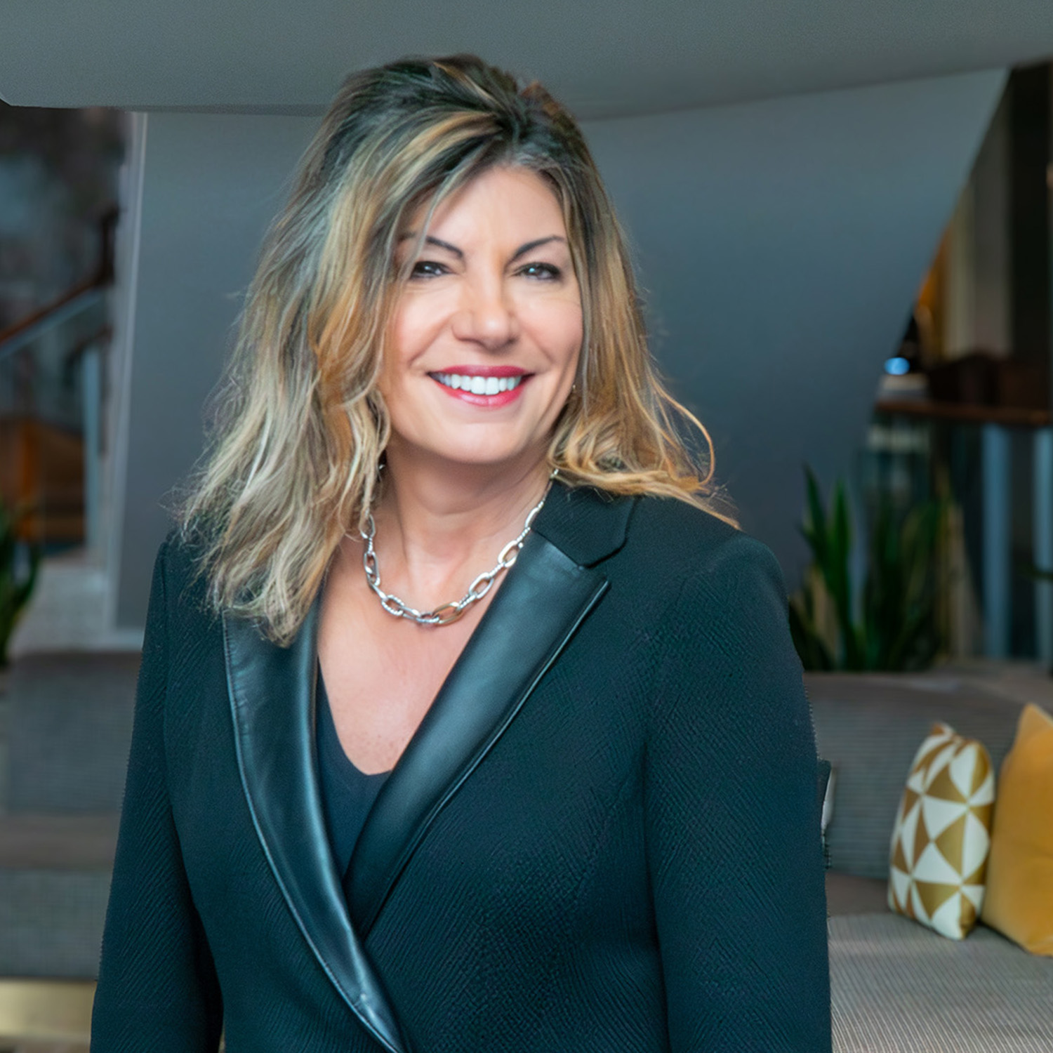 Vertexone-Leadership-Tina-Santizo-2024-web